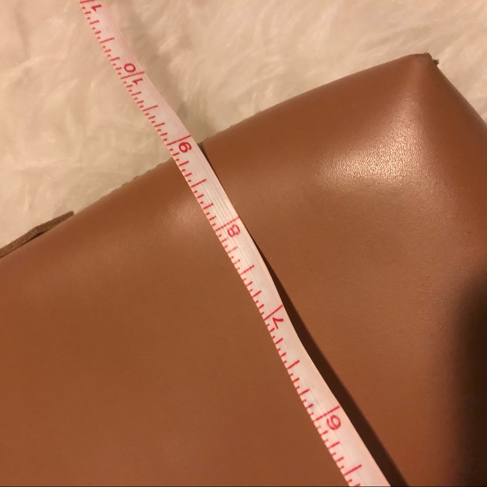 Like New Jcrew Leather Crossbody - Picture 4 of 7